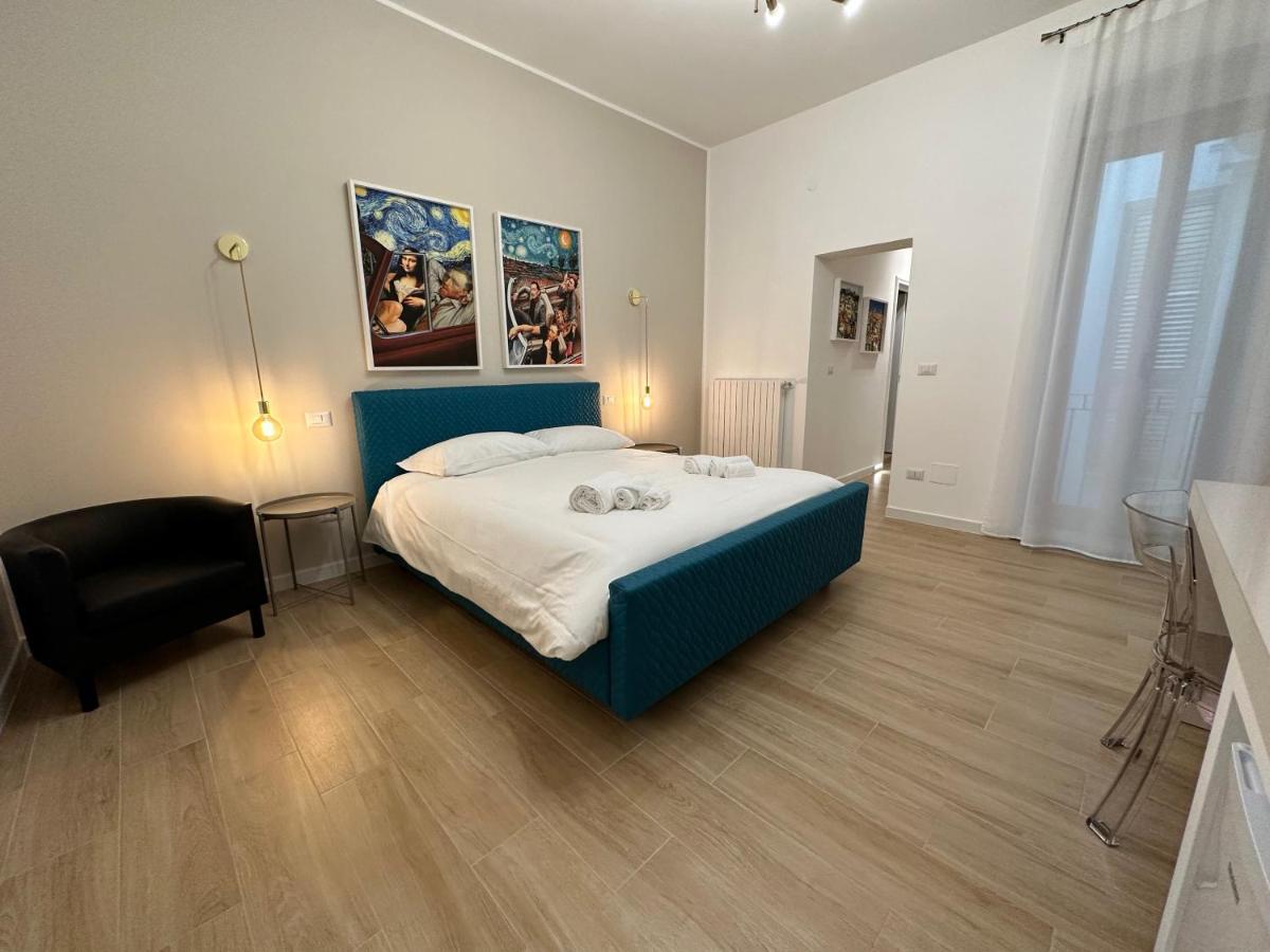 Nouvelle Vag - Apartment & Room Trani Exterior foto